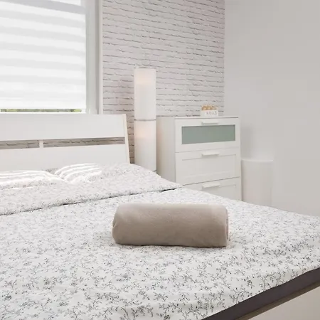 Apartament U Di Apartment